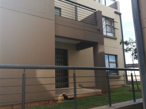 3 Bed Townhouse in Ruimsig