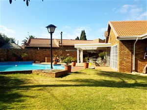3 Bed House in Sunward Park