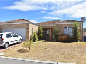 3 Bed Townhouse in Uitzicht