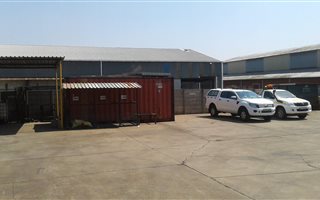 1057 m² Industrial space in Alrode