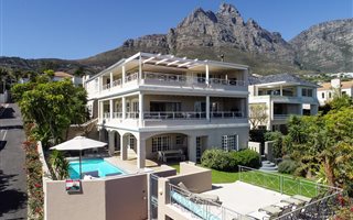 6 Bedroom Townhouse in Camps Bay