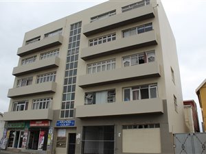 4 Bedroom Apartment in Quigney