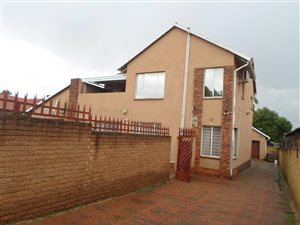 5 Bed House in Witpoortjie