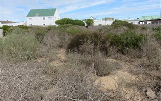 475 m² Land available in Laguna Sands