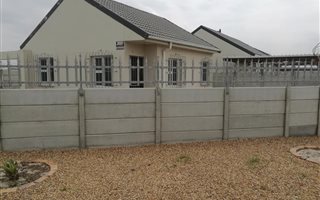 2 Bedroom House in Rocklands