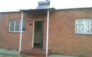 2 Bedroom House in Acaciaville