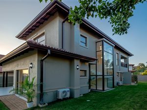 4 Bed Townhouse in Izinga Ridge