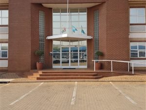 9600 m² Industrial space in Hughes
