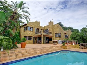 4 Bed House in Quellerina
