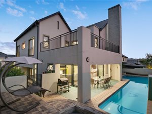 4 Bed House in Waterfall Country Village