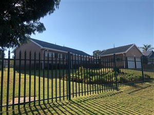3 Bed House in Monument
