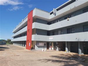 2 Bed Flat in Manaba
