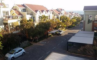 2 Bedroom Townhouse in Bryanston