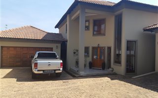 3 Bedroom Duplex in The Wilds
