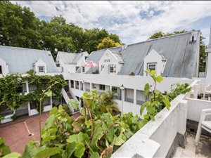 2 Bed Apartment in Stellenbosch Central