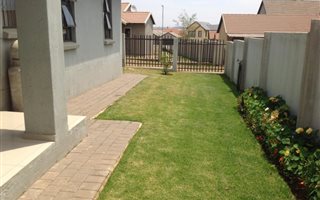 3 Bedroom House in Kosmosdal
