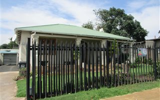3 Bedroom House in Krugersdorp West