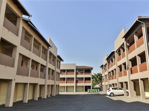 2 Bed Apartment in Richards Bay Central