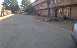 2 Bedroom Apartment in Vanderbijlpark CW5
