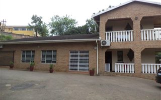 3 Bedroom House in Clare Estate