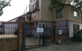 1982 m² Commercial space in Daspoort