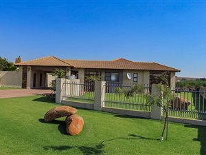 3 Bed House in Bankenveld