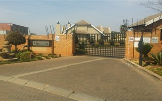 3 Bedroom Townhouse in Pinehaven