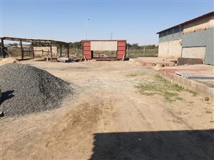 300 m² Industrial space in Hamilton