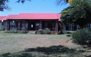 2.7 ha Farm with House in Glendonald AH