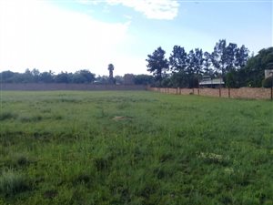 8565 m² Land available in President Park