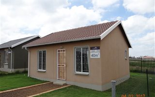 2 Bedroom House in Windmill Park