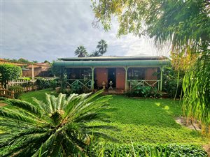 6 Bed House in Mayville