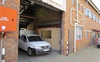 320 m² Industrial space in Rosslyn