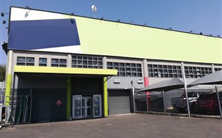 865 m² Industrial space in Wynberg