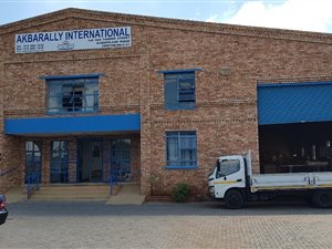 1450 m² Commercial space in Monavoni