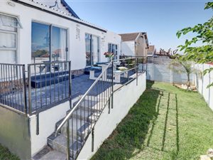2 Bed House in Protea Village