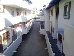 2 Bed Apartment in Midridge Park