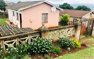 2 Bedroom House in Panorama Gardens
