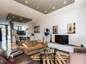 3 Bed Townhouse in Lynnwood