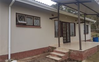 2 Bedroom Garden Cottage in Crestholme