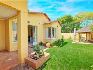 3 Bed Cluster in Bromhof