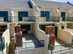 2 Bed Duplex in Port Alfred