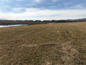6 ha Land available in Himeville