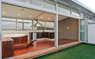 1 Bedroom Penthouse in Bedford Park