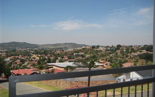 4 Bedroom House in Ridgeway