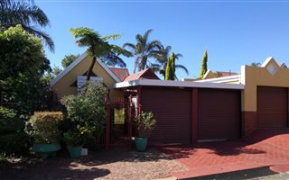3 Bedroom House in Ninapark