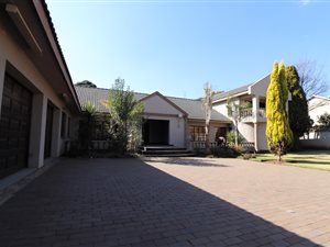 5 Bed House in Presidents Dam