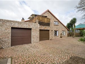 4 Bed House in Bodorp