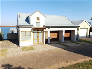 4 Bed House in Princes Grant Golf Estate