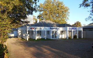 230 m² Office Space in George Central